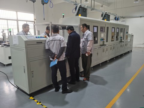 丝瓜影视app下载安装黄自动化为客户非标定制的汽车压力传感自动装配焊接线即将交付